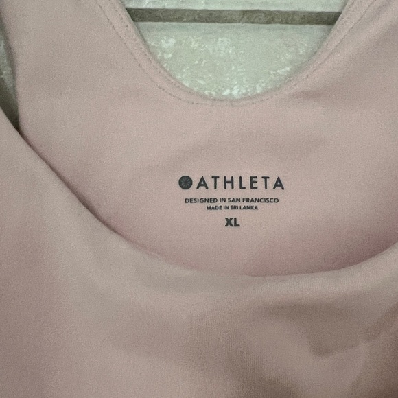 Item sold! Athleta Conscious Crop, Size XL, Ballet Pink, Removable Pads, EUC, - Picture 12 of 14